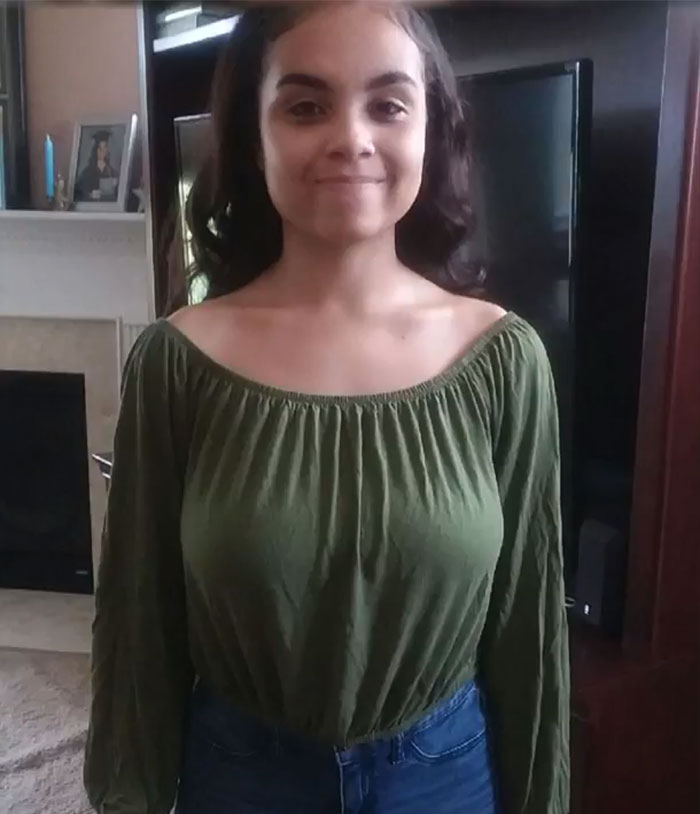 Une étudiante est expulsée de son école, exclue de son bal et presque arrêtée pour avoir porté cette blouse