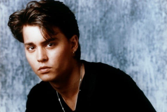 Johnny Depp dans 18 célébrités des années 90 dont toutes les femmes étaient amoureuses