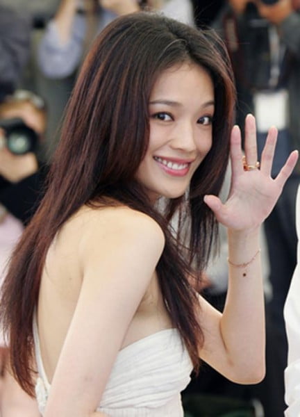 Shu Qi dans 12 actrices qui ont fait des films pour adultes avant d'être connues